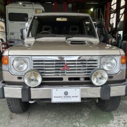 1988 MITSUBISHI PAJEROＬ149Ｇ   2.5ディーゼルエクシード 4WD 7名　AT ターボの写真2
