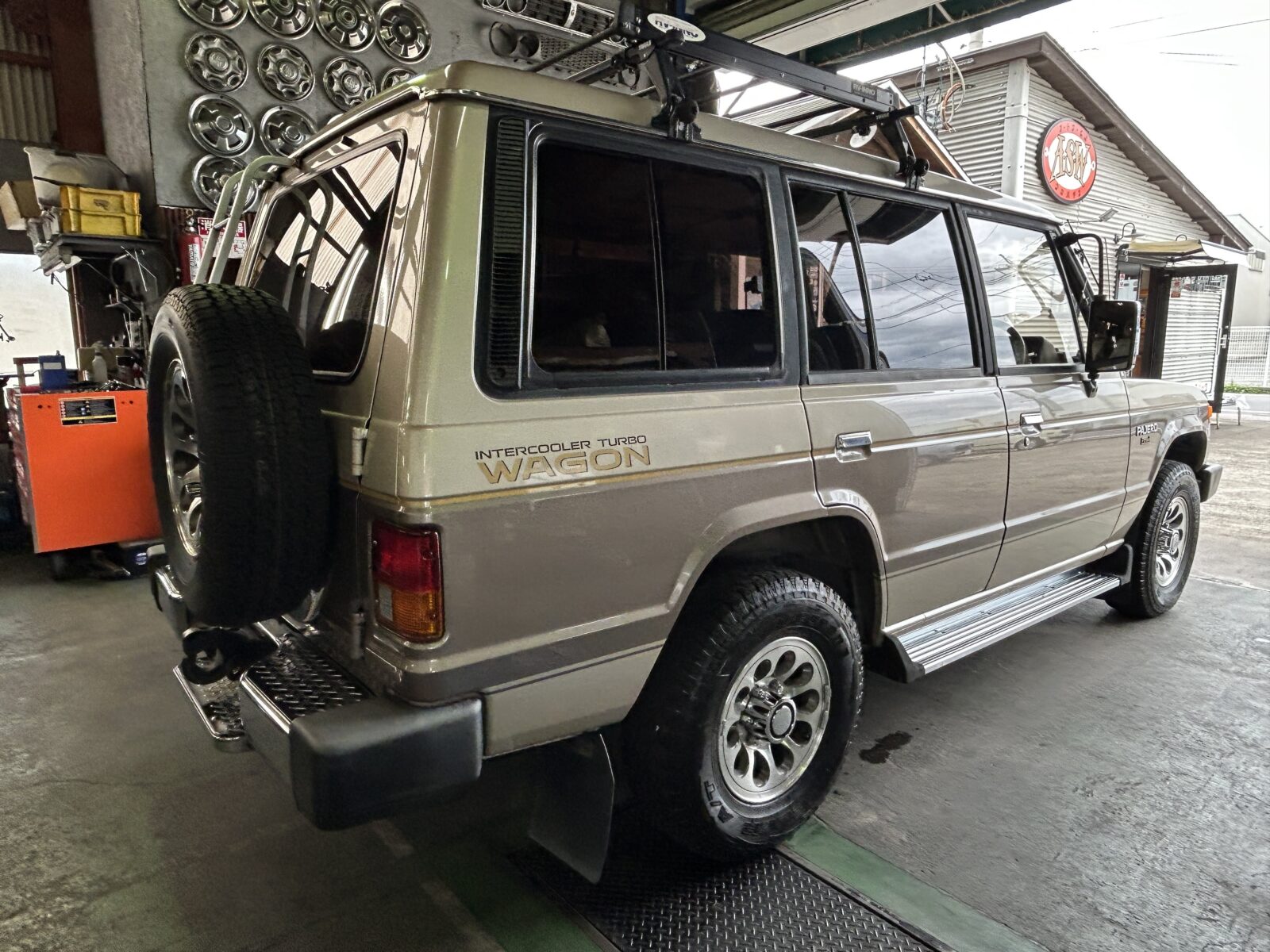 1988 MITSUBISHI PAJEROＬ149Ｇ   2.5ディーゼルエクシード 4WD 7名　AT ターボの写真7