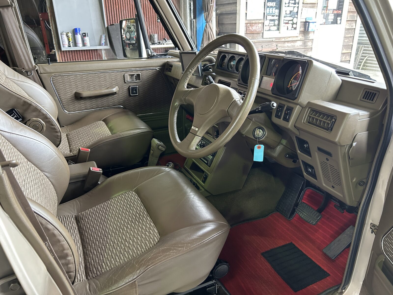 1988 MITSUBISHI PAJEROＬ149Ｇ   2.5ディーゼルエクシード 4WD 7名　AT ターボの写真9