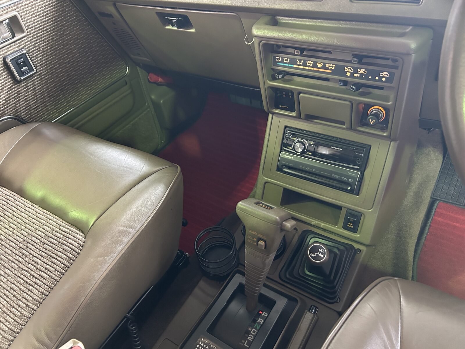 1988 MITSUBISHI PAJEROＬ149Ｇ   2.5ディーゼルエクシード 4WD 7名　AT ターボの写真13