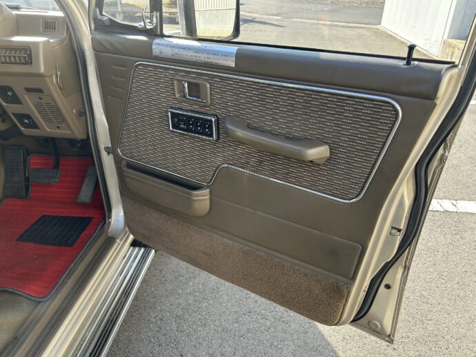 1988 MITSUBISHI PAJEROＬ149Ｇ   2.5ディーゼルエクシード 4WD 7名　AT ターボの写真15