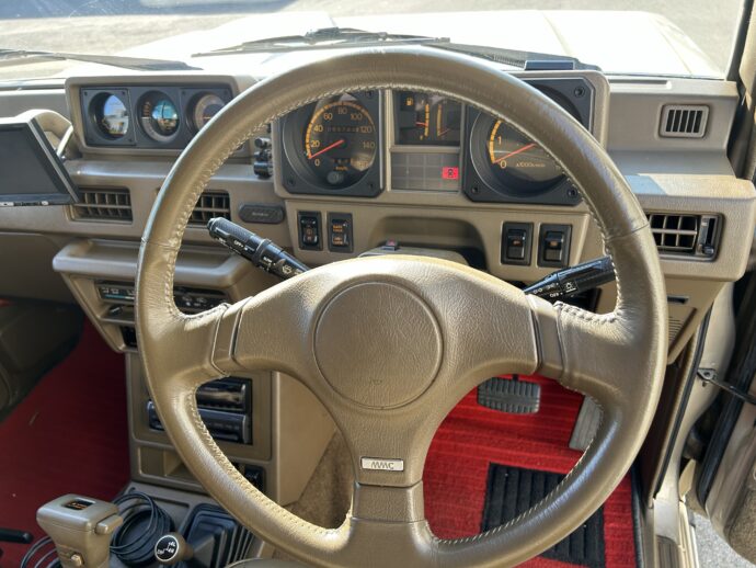 1988 MITSUBISHI PAJEROＬ149Ｇ   2.5ディーゼルエクシード 4WD 7名　AT ターボの写真13