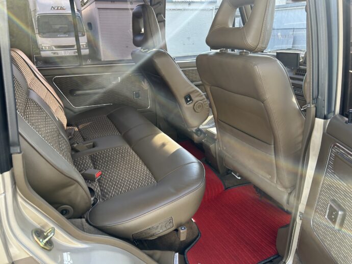 1988 MITSUBISHI PAJEROＬ149Ｇ   2.5ディーゼルエクシード 4WD 7名　AT ターボの写真11