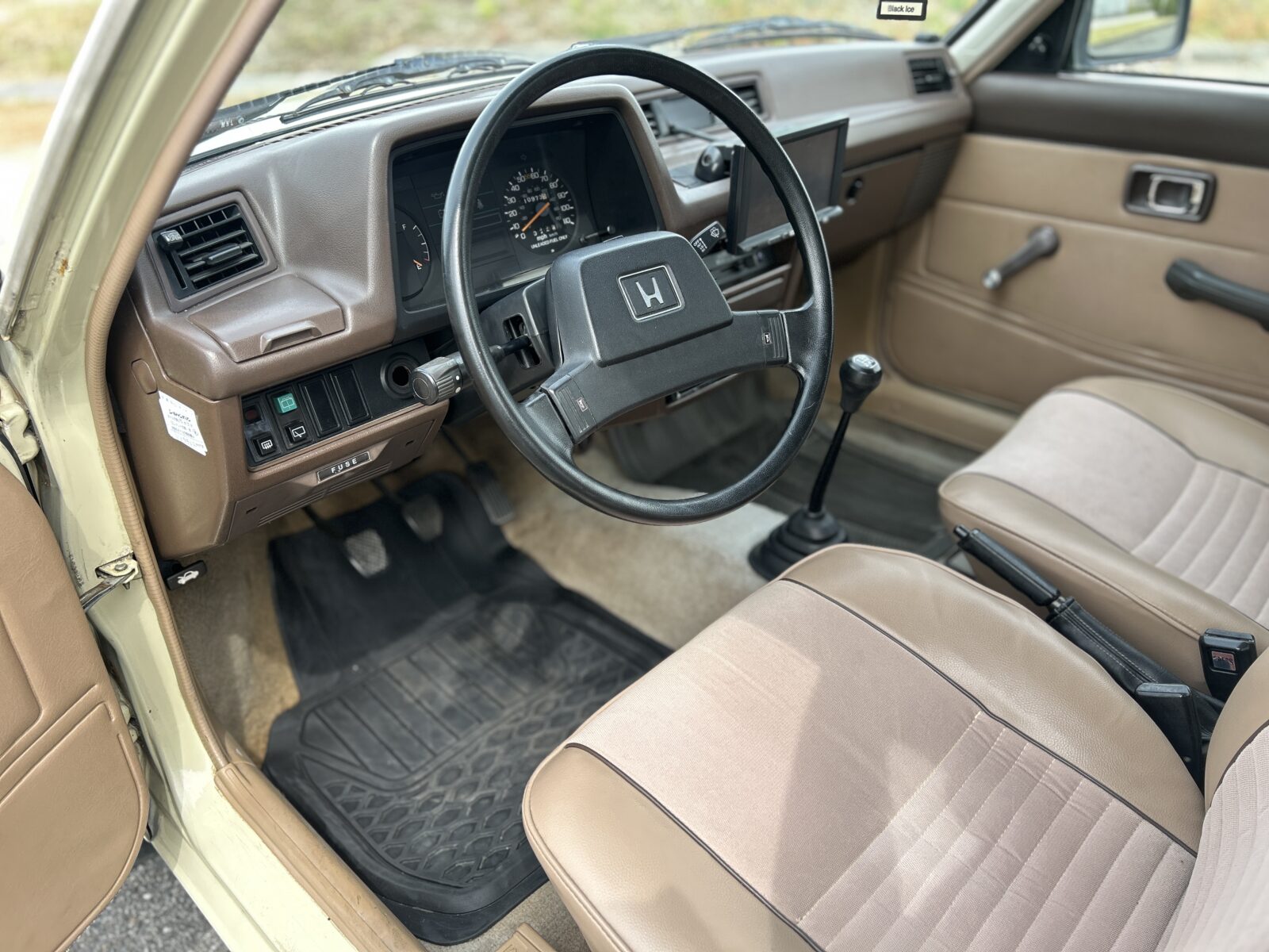 1983 HONDA CVIC WAGON 北米 左ハンドル 5MTの写真6