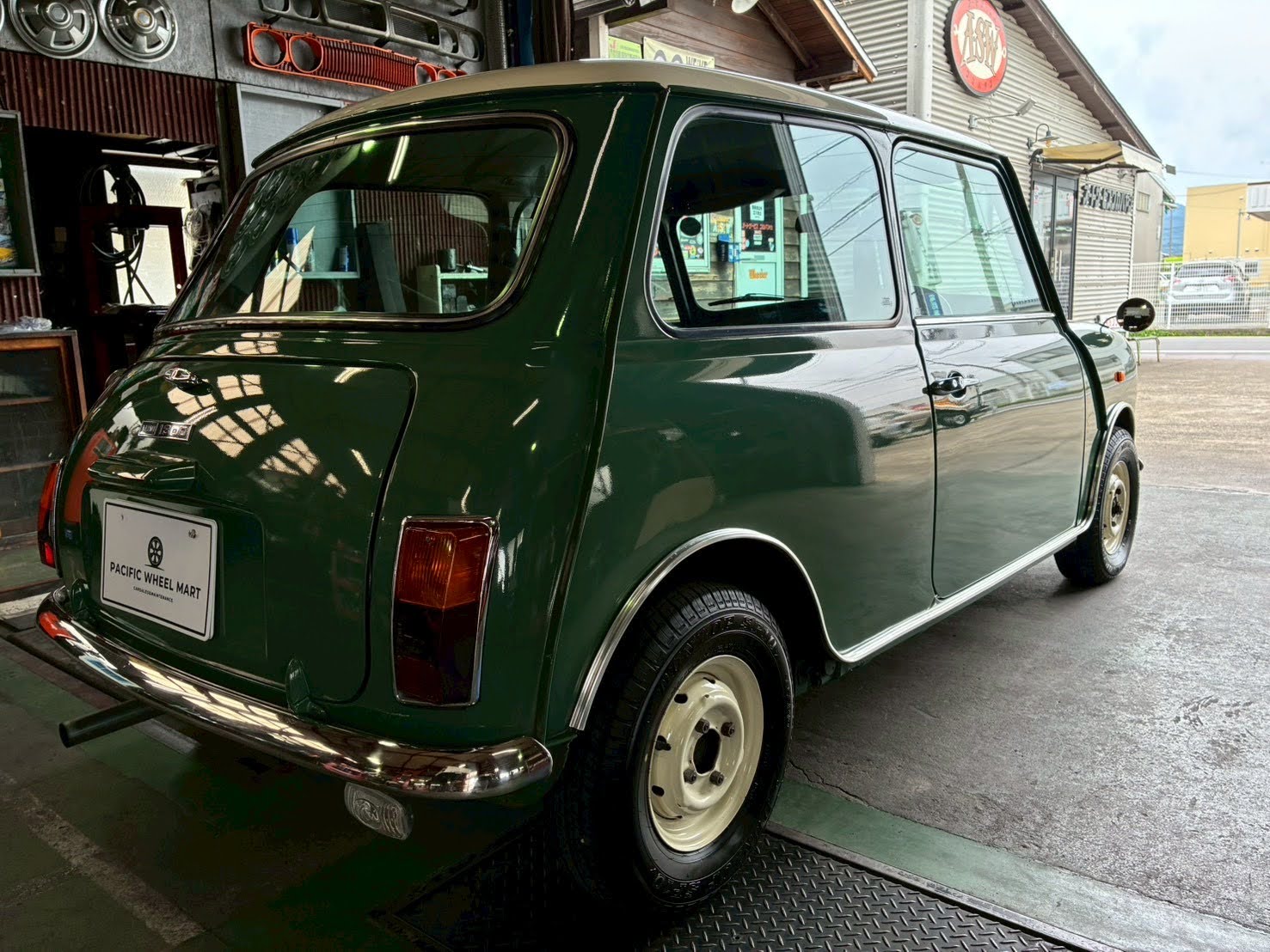 1995年 ローバーミニ フェンダーレス 10インチ インジェクション ハイローキットの写真2
