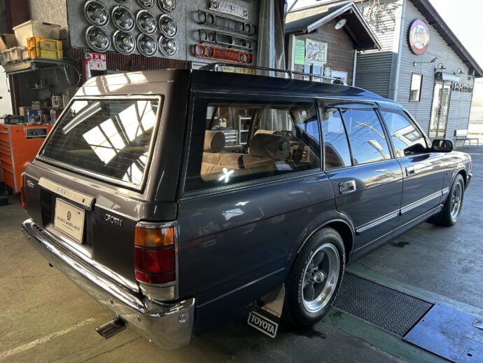 1994年 TOYOTA 130CROWMWAGON ベンコラ 丸目 メッキバンパーの写真9