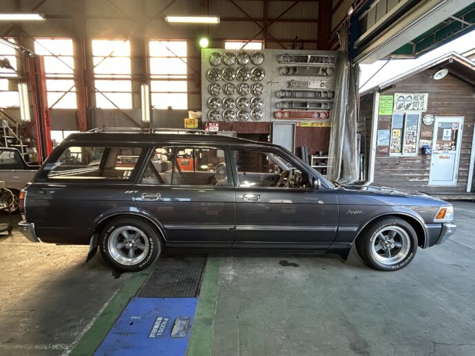 1994年 TOYOTA 130CROWMWAGON ベンコラ 丸目 メッキバンパーの写真10