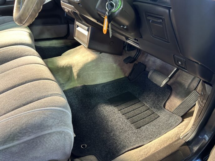 1994年 TOYOTA 130CROWMWAGON ベンコラ 丸目 メッキバンパーの写真15