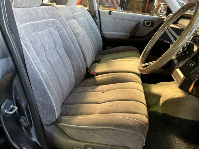 1994年 TOYOTA 130CROWMWAGON ベンコラ 丸目 メッキバンパーの写真16