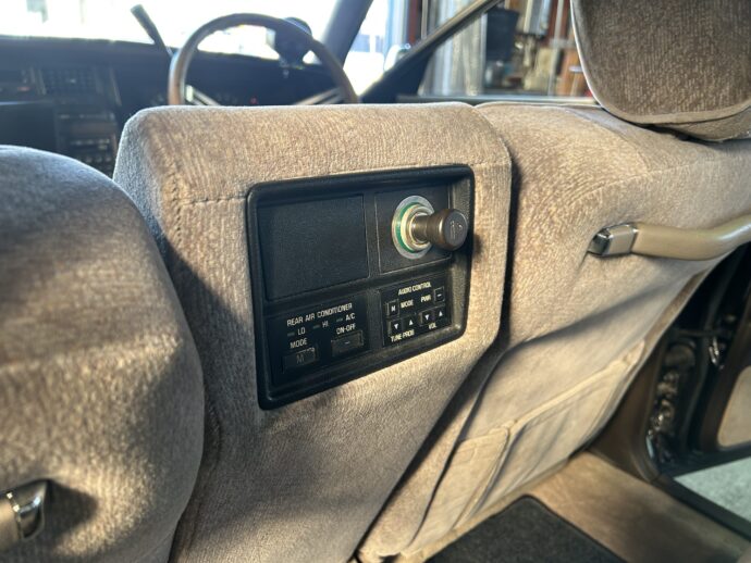 1994年 TOYOTA 130CROWMWAGON ベンコラ 丸目 メッキバンパーの写真23