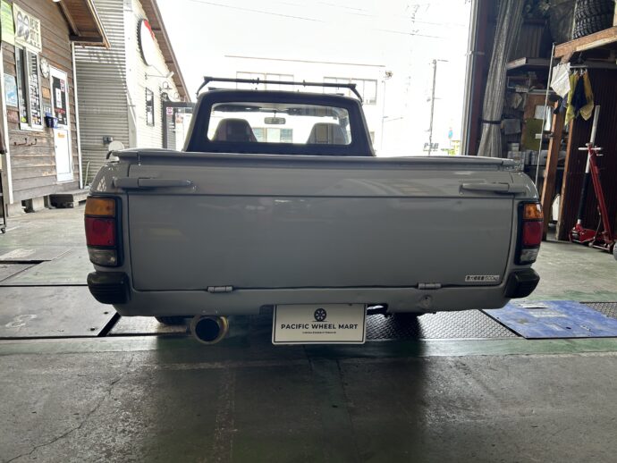 1992年 NISSAN SUNNY TRUCK 後期 ローダウン ローバック5速の写真6