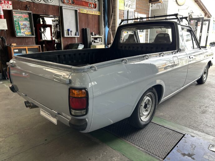 1992年 NISSAN SUNNY TRUCK 後期 ローダウン ローバック5速の写真7
