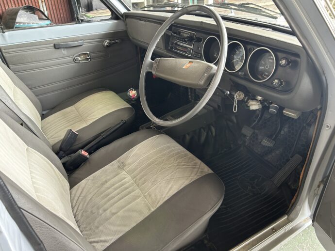 1992年 NISSAN SUNNY TRUCK 後期 ローダウン ローバック5速の写真12