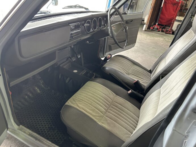 1992年 NISSAN SUNNY TRUCK 後期 ローダウン ローバック5速の写真14