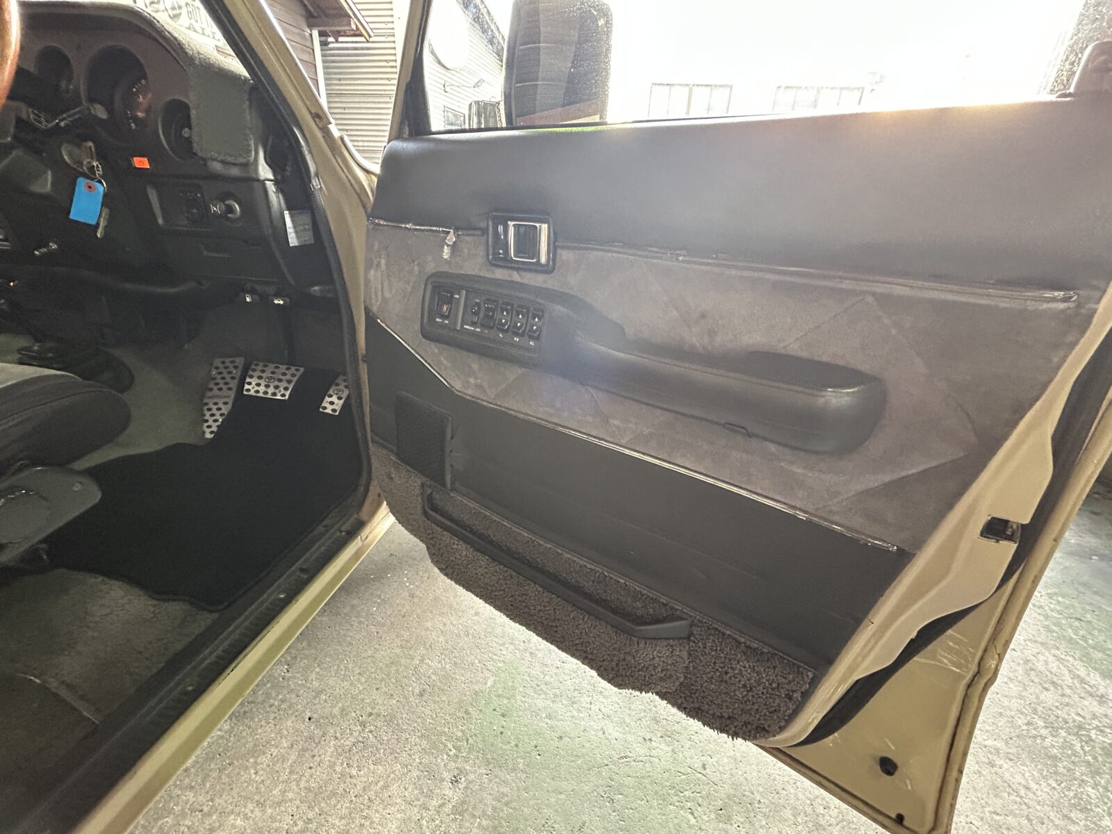 1989年 TOYOTA 60ランドクルーザー VXロールーフ換装 ナロー ガソリン NOX・PM適合の写真14