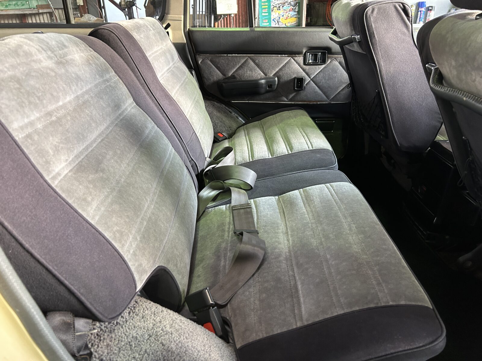 1989年 TOYOTA 60ランドクルーザー VXロールーフ換装 ナロー ガソリン NOX・PM適合の写真20