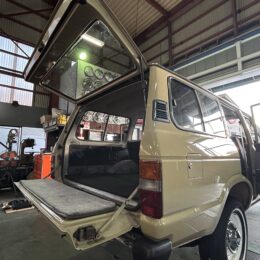 1989年 TOYOTA 60ランドクルーザー VXロールーフ換装 ナロー ガソリン NOX・PM適合の写真29