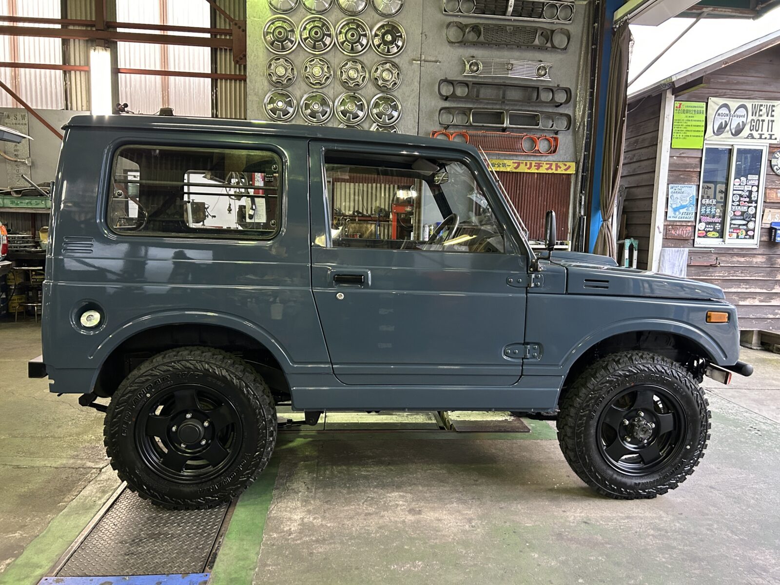 1994年 ジムニー JA11V 660サマーウインドリミテッド 4WD AT 2インチリーフスプリング公認 ジオランダー185/85R16の写真8