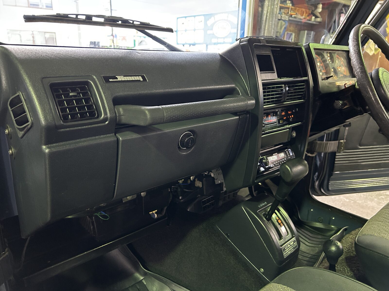 1994年 ジムニー JA11V 660サマーウインドリミテッド 4WD AT 2インチリーフスプリング公認 ジオランダー185/85R16の写真16